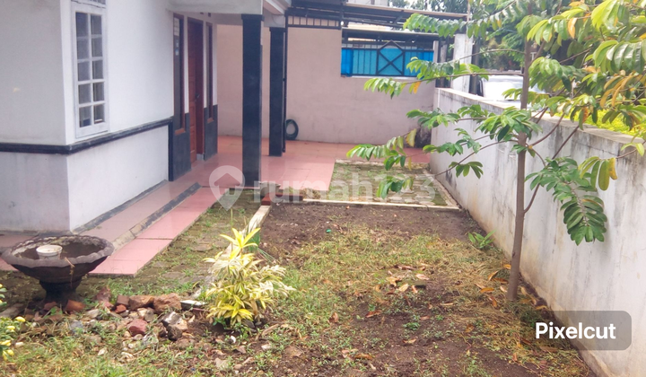 Disewakan Rumah Setrategis di Jupiter Margahayuraya Belakang Mim 2