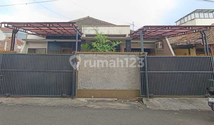 Well-Maintained Strategic Affordable House Behind Griya Arcamanik