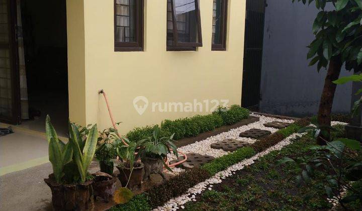 Di Jual Rumah Besar Komplek Cisaranten Kulon Arcamanik Murah - Ds 2