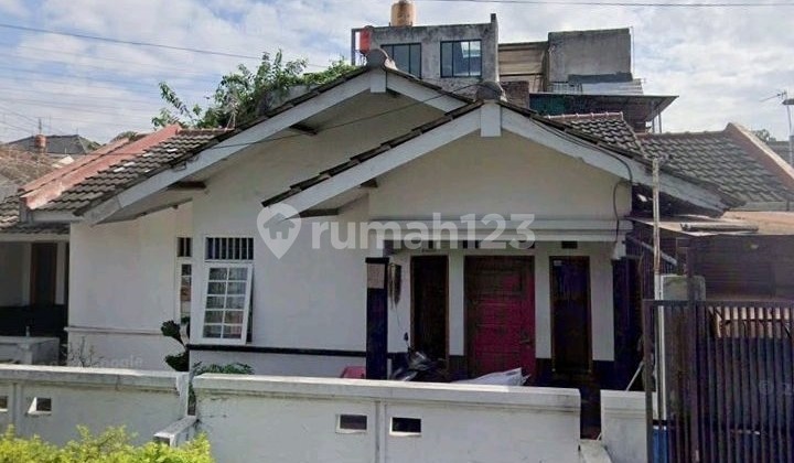 Disewakan Rumah Setrategis di Jupiter Margahayuraya Belakang Mim