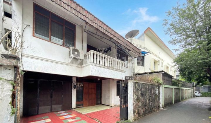 Tebet - Ready-to-Occupy House with Easy Access (Certificate of Ownership 182 M2) 2