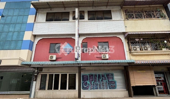 Dijual Ruko Rendeng 3,5 Lantai Nagoya Thamrin Dijual Ruko Rendeng 3,5 Lantai Nagoya Thamrin