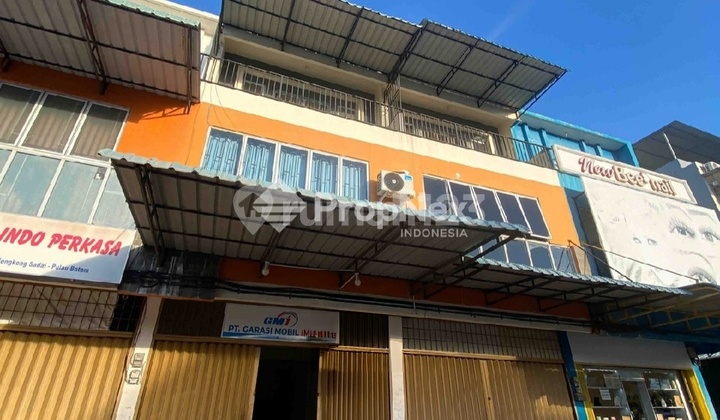 For Sale 3-Story Shop House Tropicana Batam Strategic Location
