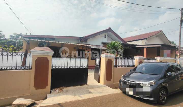 Rumah Luas 287m² di Ciledug: Parkir Nyaman, Akses Mudah ke Jakarta, Bintaro, dan Alam Sutera Rumah Luas 287m² di Ciledug: Parkir Nyaman, Akses Mudah ke Jakarta, Bintaro, dan Alam Sutera