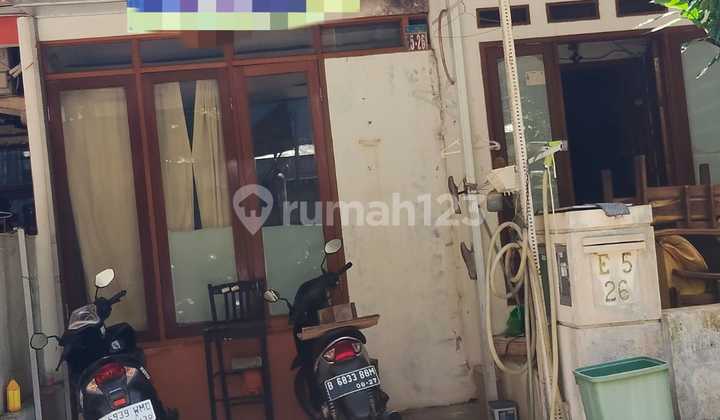 DIJUAL CEPAT: Hunian Fungsional 3 BR dalam Cluster Eksklusif Bintaro, Selangkah ke Pasar Modern