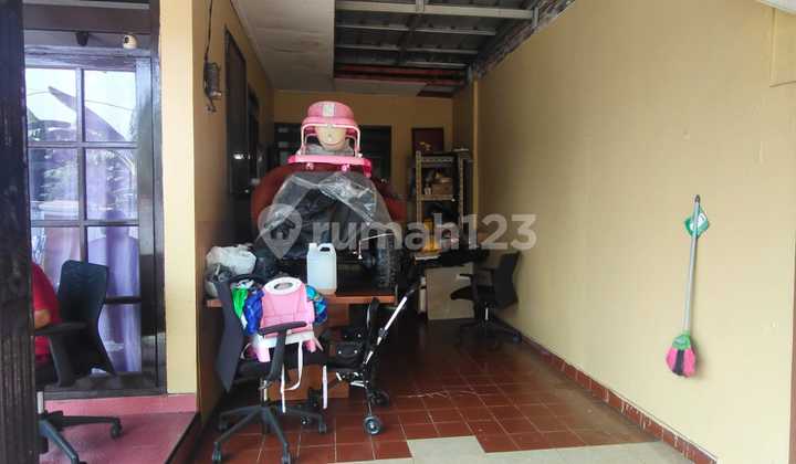 Rumah Luas 287m² di Ciledug: Parkir Nyaman, Akses Mudah ke Jakarta, Bintaro, dan Alam Sutera Rumah Luas 287m² di Ciledug: Parkir Nyaman, Akses Mudah ke Jakarta, Bintaro, dan Alam Sutera