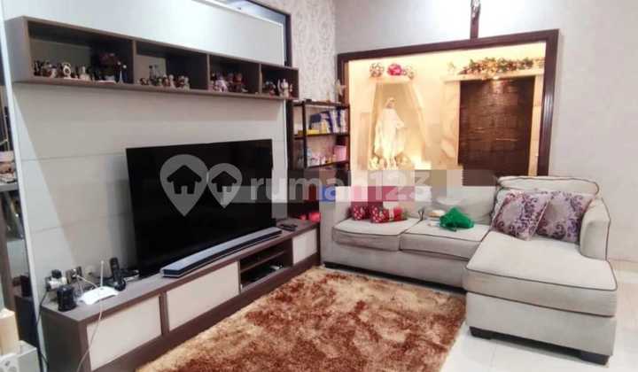 Dijual Rumah Meruya Jakbar: 5 Kt, 2.5 Lt, Shm. Dekat Puri Indah & Bandara 20 Menit!