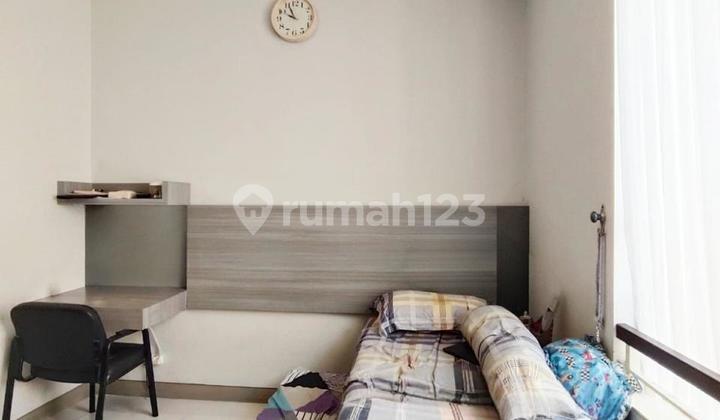 Btw House for Sale in Citraland Greenlake 2 Floors Furnished 2