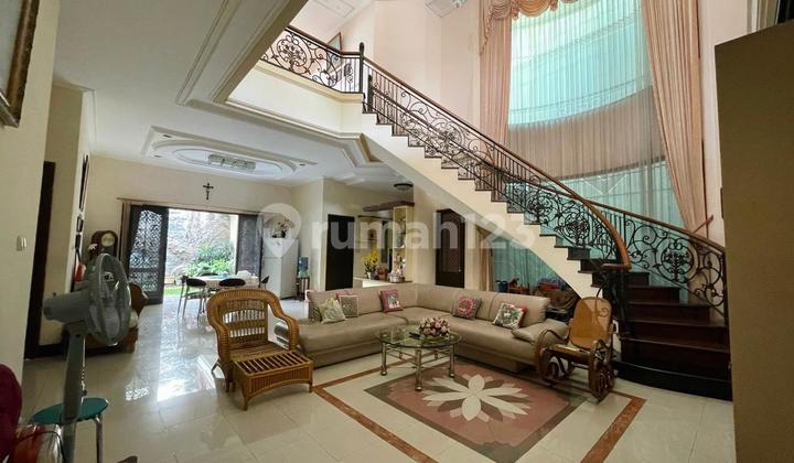 Adi For Sale Super Luxurious House in Manyar Jaya Furnished 1