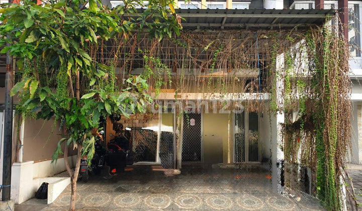 Adi For Sale Green Semanggi Wonorejo 3-Story House Super Cheap