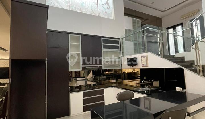 Dijual Rumah Mewah di Pakuwon City Cluster Virginia Regency 2