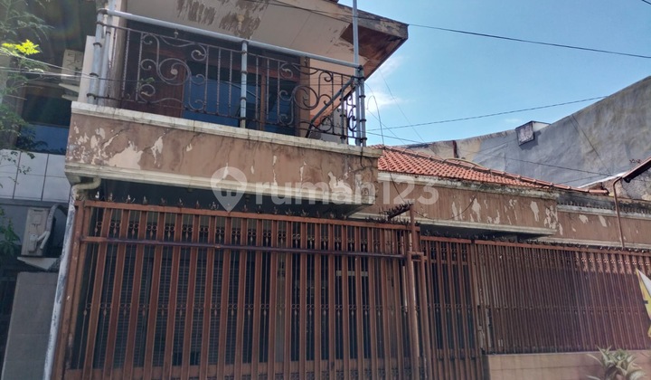 Sio Dijual Rumah Hitung Tanah di Karang Asem bisa untuk 2 Rumah 2