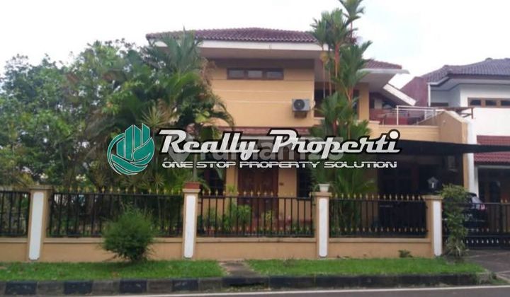 For Sale House Hook Position Beautiful Environment Inside Complex in Rawamangun East Jakarta For Sale House Hook Position Beautiful Environment Inside Complex in Rawamangun East Jakarta