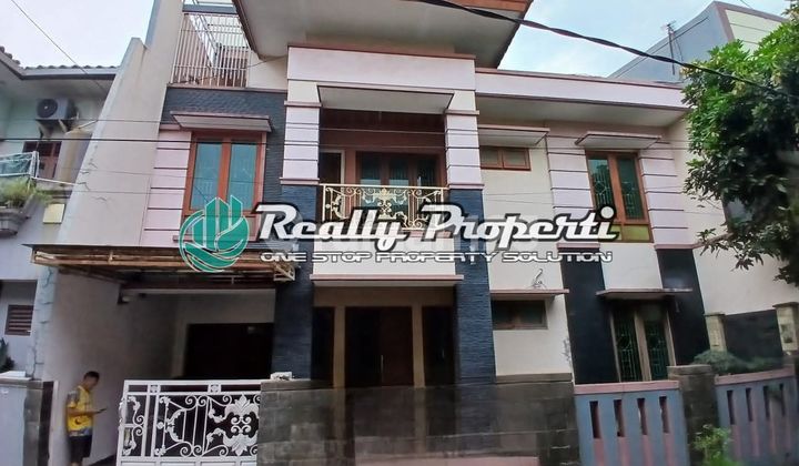 Dijual Rumah 3 Kavling 3 Lantai Dalam Perumahan Jatimulya 5 Menit Ke Tol Bekasi Timur