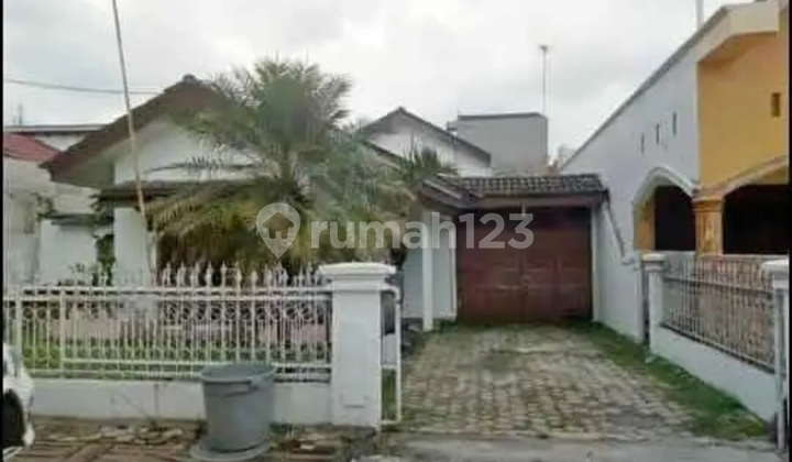 Rumah Luas 270 M² Di Pandau Permai