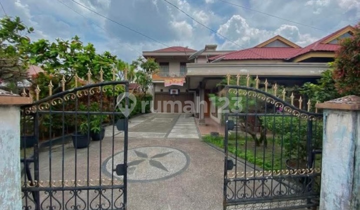 Rumah 2 Lantai Luas 530 M² Strategis Pusat Kota Pekanbaru