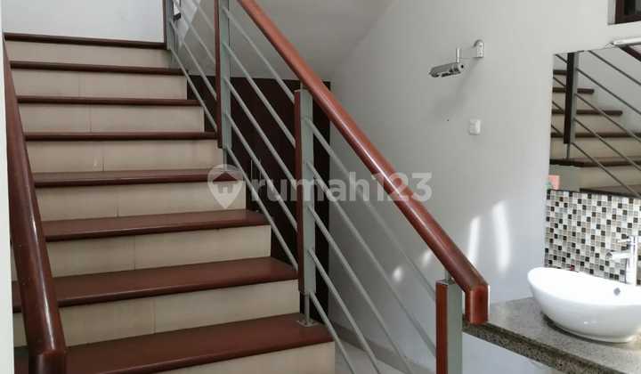 For Sale Nice House, Green Environment, Cool in Pondok Hijau Stiabudi