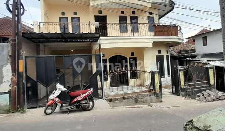 Dijual Rumah Cocok untuk Usaha,Di Jln Raya Ciparay 2