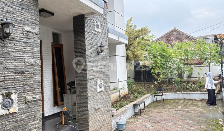 Dijual Cepat Rumah 2 Lt,Strategis Dekat Pintu Tol Pasteur