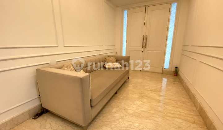 For Rent, Menteng House in Central Jakarta, 4 Bedrooms, 2 Floors, Swimming Pool 2