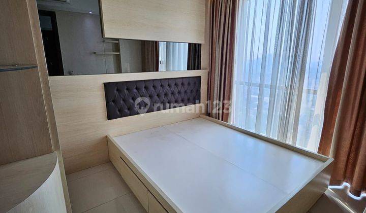 Disewa Apartemen St. Moritz 2br 1bath Tower New Royal