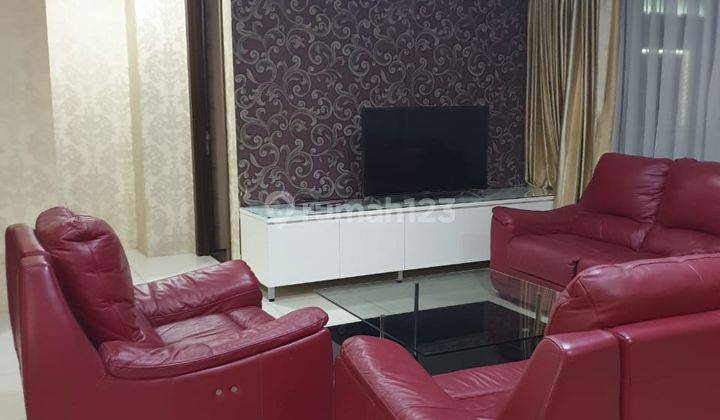 Apartemen Dijual St Moritz Tower Presidential Full Furnish Hadap Utara 1