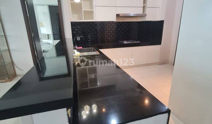 Apartemen Saint Moritz 3 BR Bagus Bisa Bulanan Atau Harian 2