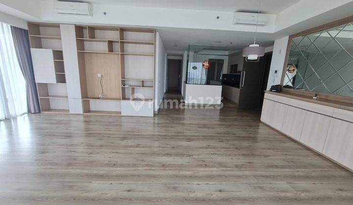 Disewakan Apartemen St. Moritz Tower New Presidential Semi Furnis 2