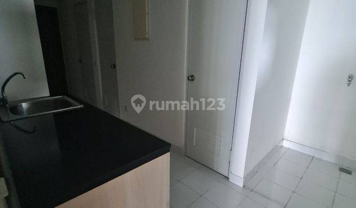 Dijual Cepat Apartemen St. Moritz Tower New Ambas Semi Furnished 2