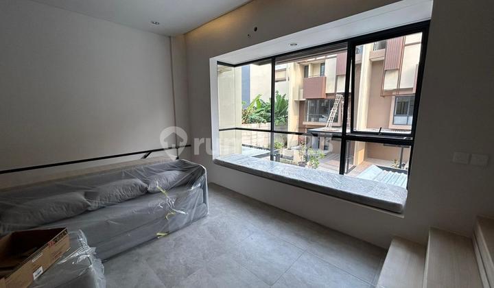 For Sale 3-story House in TABEBUYA CLUSTER IMPRESAHAUS, BSD Tangerang.