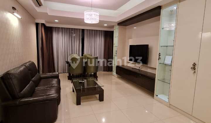 Disewakan Apartement St. MORITZ 2BR BULANAN 2BR 2BATH Ukuran 113 SQM