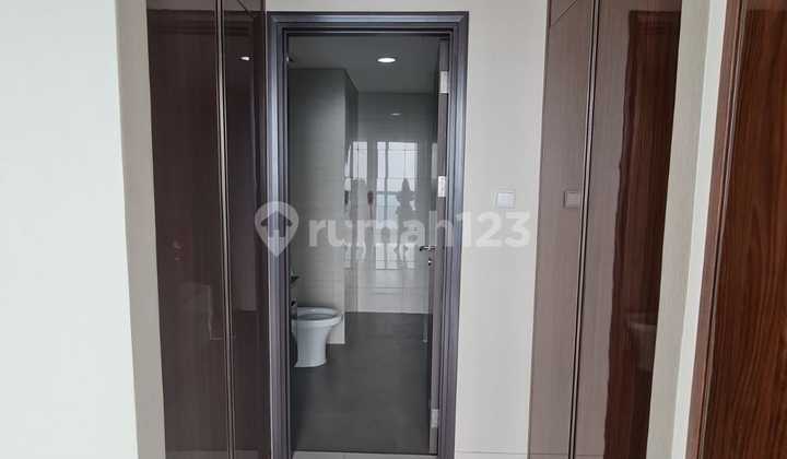 For rent: Ciputra International Puri 2-bedroom 120m apartment, Amsterdam Tower