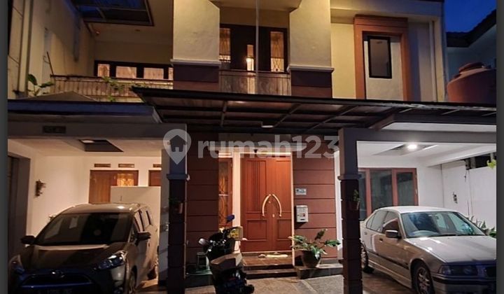 Exclusive House with Super Spacious Yard in Cinere