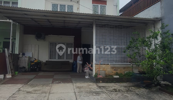 Dijual - Rumah Pojok Eksklusif di Sawangan, Depok Dijual - Rumah Pojok Eksklusif di Sawangan, Depok