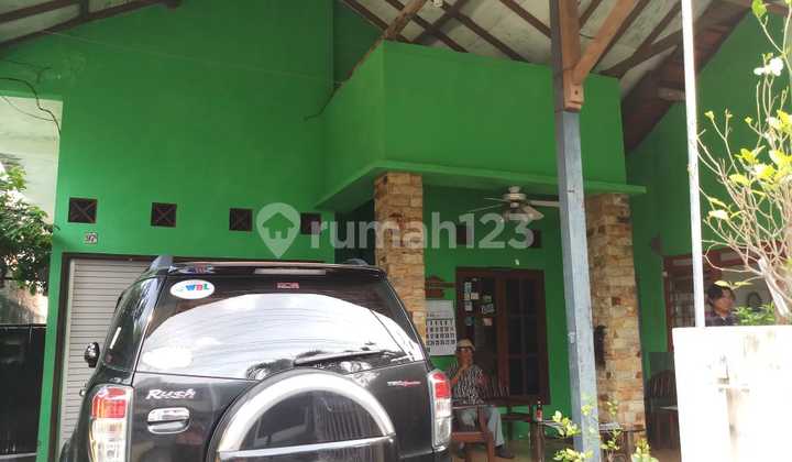 Rumah Kost SHM 13 Kamar Strategis Tengah Kota Surabaya 2