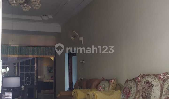 Rumah Besar Griya Kebraon Selatan - Lt 200M², 1,55M Nego 2