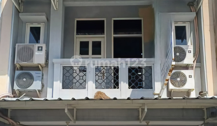 For Sale - Ready-to-Use Luxury Shop House in Singgasana Area, Bandung For Sale - Ready-to-Use Luxury Shop House in Singgasana Area, Bandung