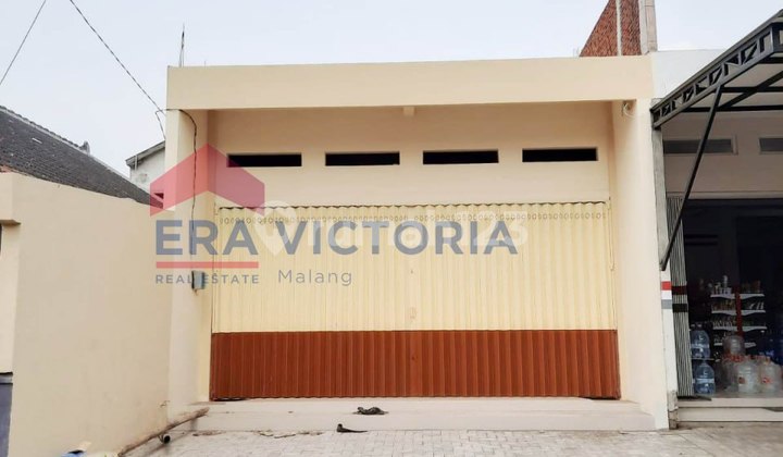 For Rent: Nice Shop House on Pakis Road, Suitable for Business or Warehouse