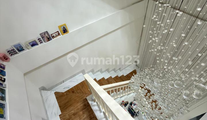 Rumah Cantik Siap Huni, Lokasi Strategis dan Akses Mudah Kemana Saja 2