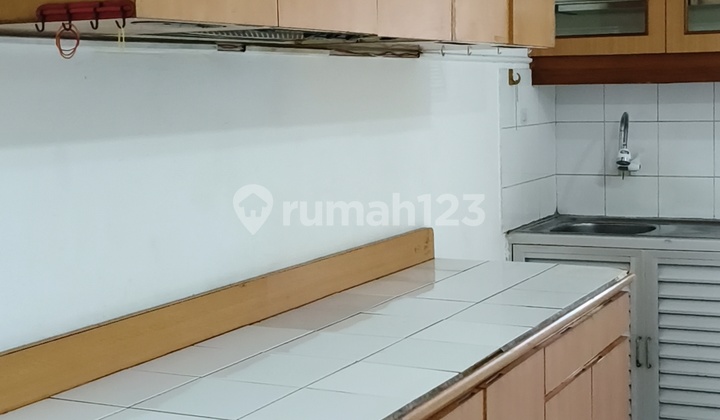 Disewakan Apartment Bagus Siap Huni Lokasi Strategis 2