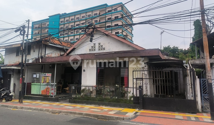Di Jual Cepat Rumah Lokasi Strategis Cocok untuk Usaha