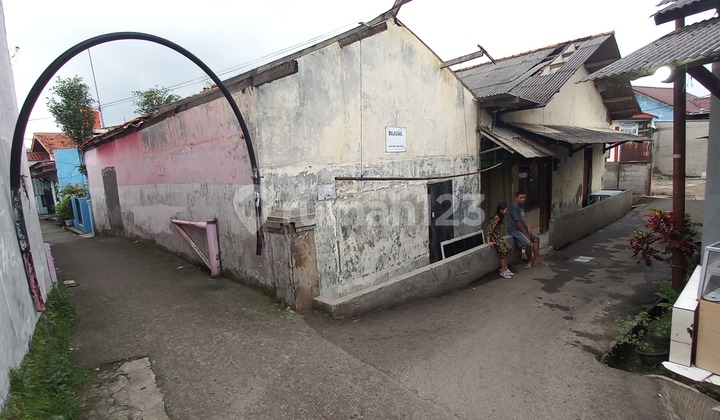 6-Door Rental House For Quick Sale. East Depok. Near SMAN 2. 2