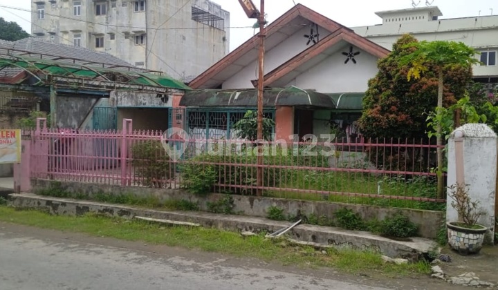 Rumah Dijual Dibawah Harga Pasar Rumah SHM di Jl. Karya Raykat, Medan Barat
