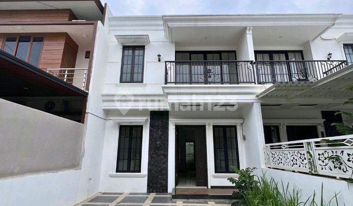 Rumah 2 Lantai Mewah dan Bagus Lokasi Stategis Rumah 2 Lantai Mewah dan Bagus Lokasi Stategis