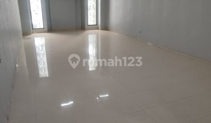 For Rent 2-Story Strategic Shop House Near Perum Grand Tlogoadi, Mlati, Sleman