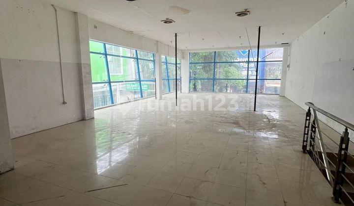 2-Storey Ruko for Rent with SHM, 255M2, Strategic Location in Seturan Depok. 2