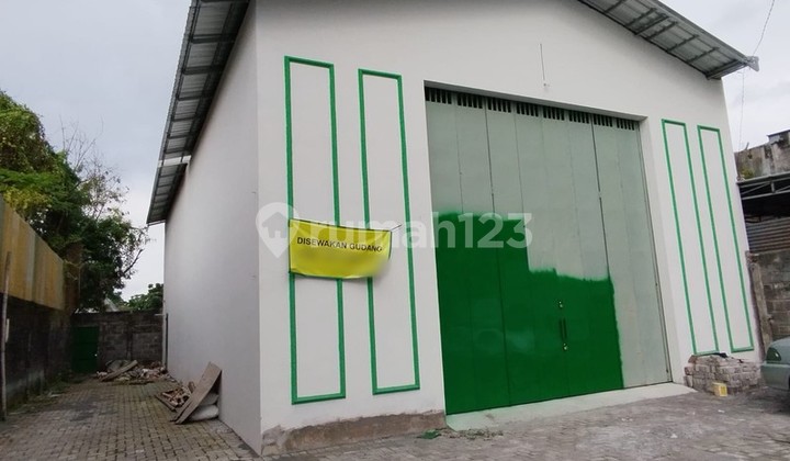 Strategic Warehouse for Rent on the North Ring Road Side, Gamping Sleman Strategic Warehouse for Rent on the North Ring Road Side, Gamping Sleman