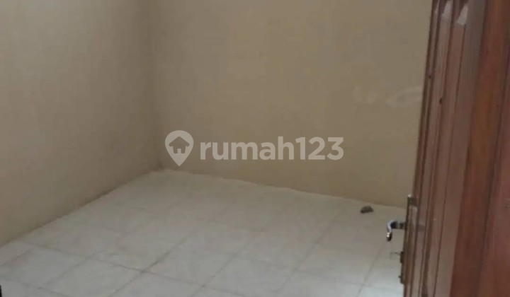 Disewakan Rumah 2 Lantai Strategis  Area Bisnis dan Kampus Sleman