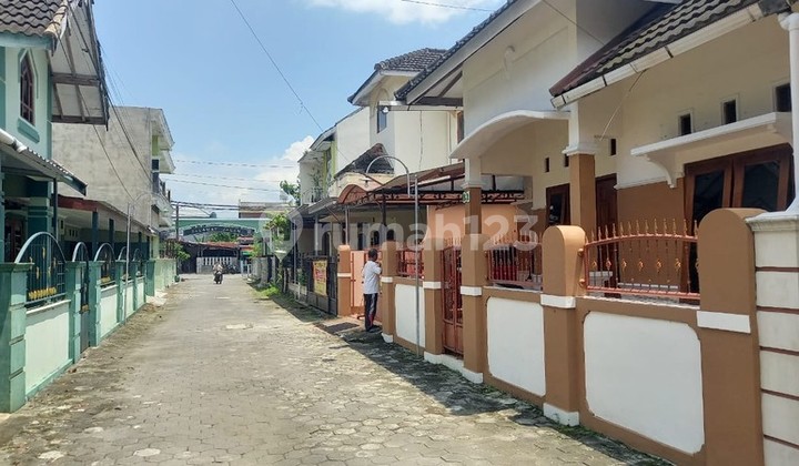 Scenic & Strategic Residence, Beautiful House in the Panggungharjo Housing Complex, Sewon, Bantul 2