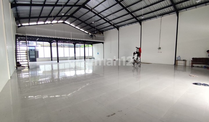 Strategic Warehouse Jl Palagan Ngaglik, Main Access and Ready to Use